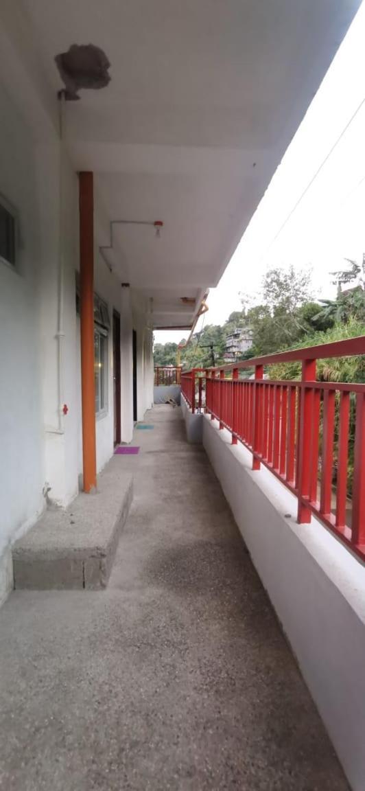 Cool Breeze Lodge And Cafe Banaue Bagian luar foto