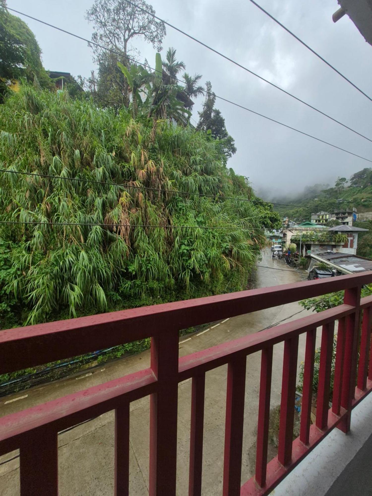 Cool Breeze Lodge And Cafe Banaue Bagian luar foto